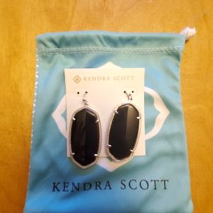 Kendra Scott Danielle Earrings